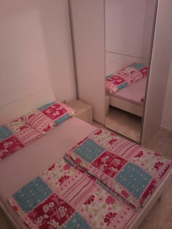 Apartments Katarina 特罗吉尔 外观 照片