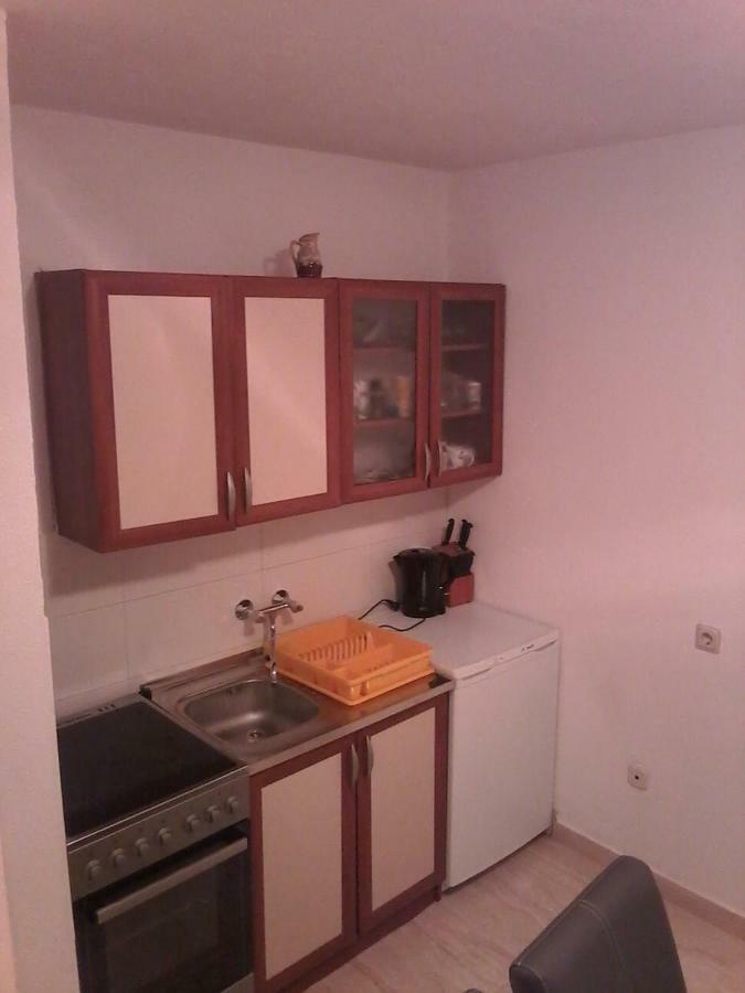 Apartments Katarina 特罗吉尔 外观 照片